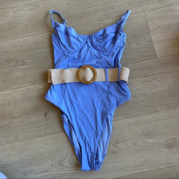 Other - Who What Wear One piece swimsuit size small